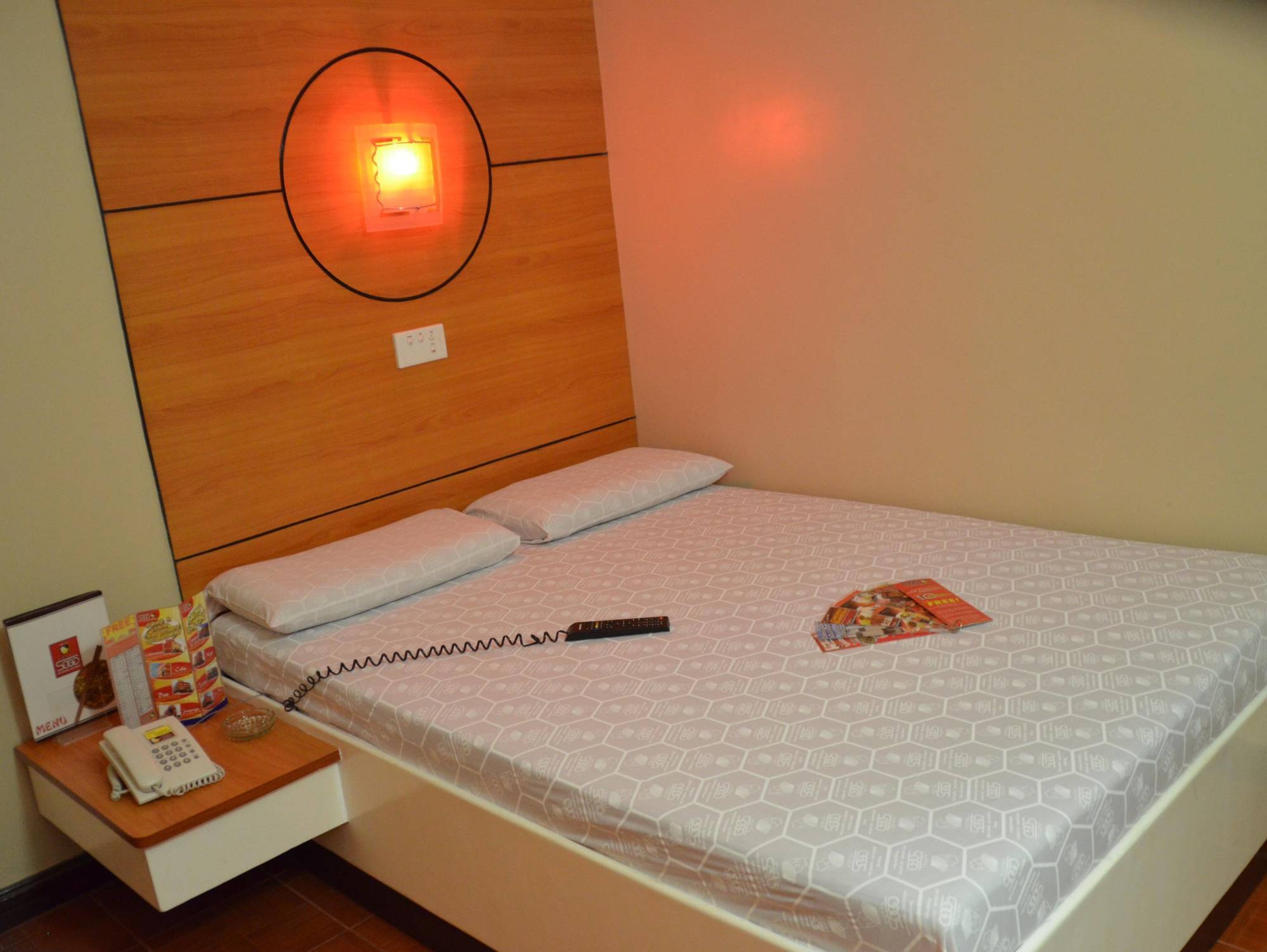 Hotel Sogo Cabanatuan Kültér fotó