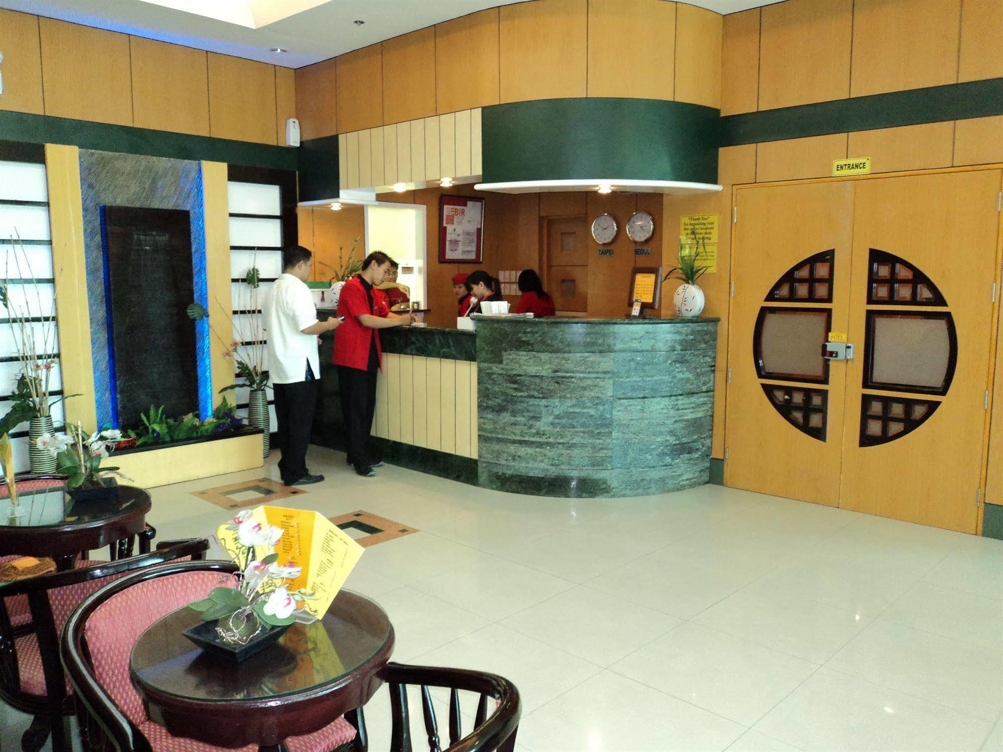 Hotel Sogo Cabanatuan Kültér fotó