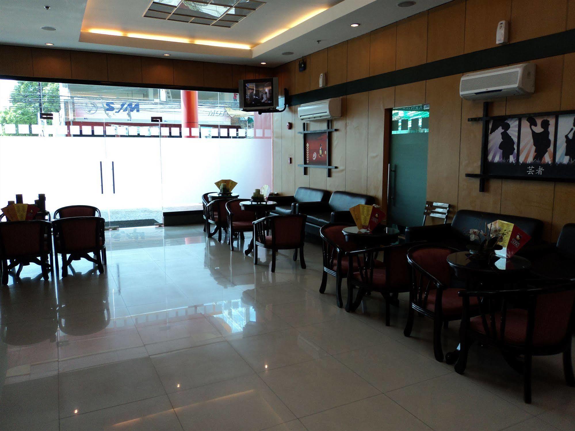 Hotel Sogo Cabanatuan Kültér fotó